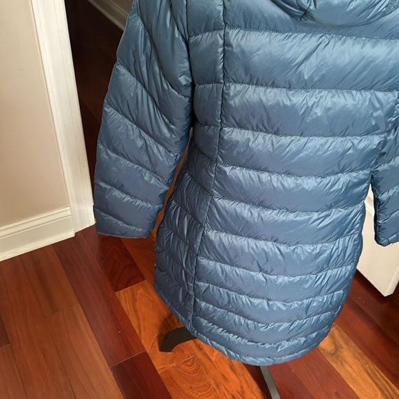 Slowdown jacket with bag. New with tags. - Picture 5 of 9